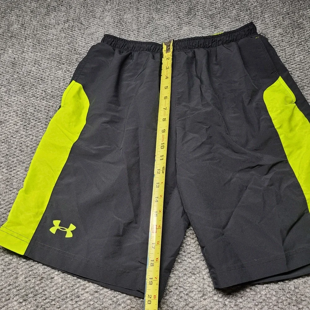 Under Armour HeatGear Mens Medium Black Neon Green Running Training Shorts